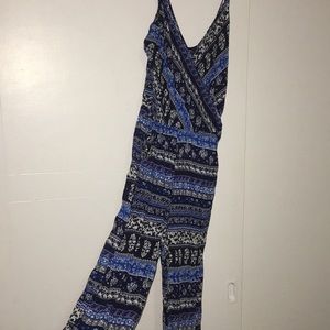Cute blue patterned romper